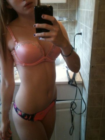 Дина Цветок